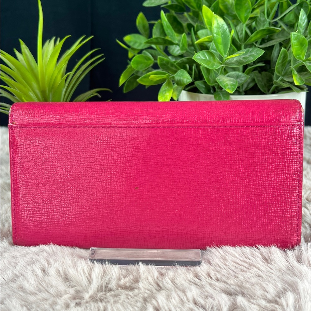 MCM Vintage Pink Leather Continental Tri-Fold Wallet - Picture 2 of 15